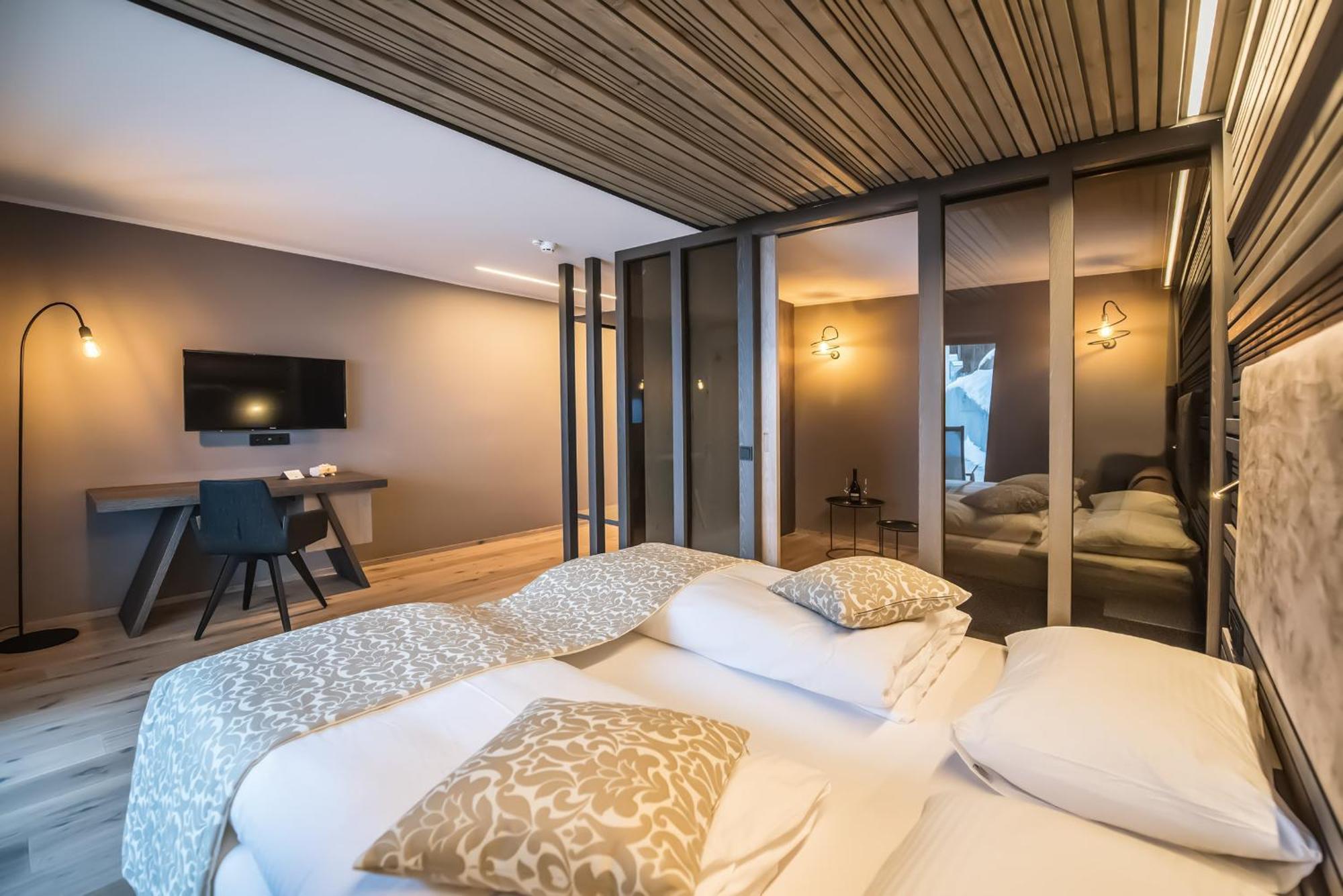Hotel Mondschein 4*