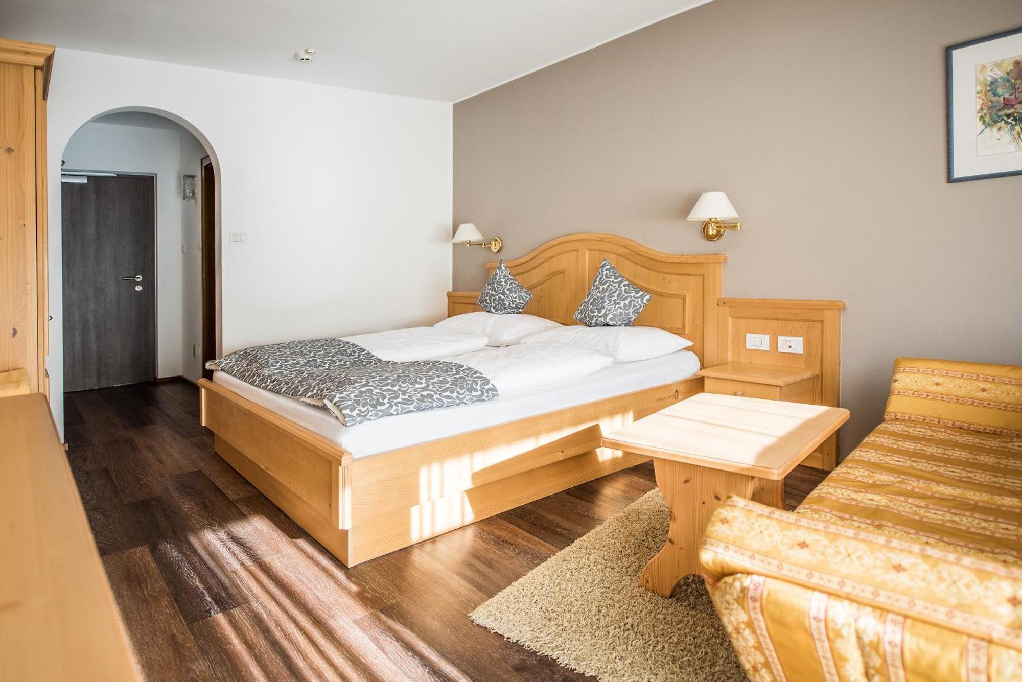Hotel Mondschein 4*